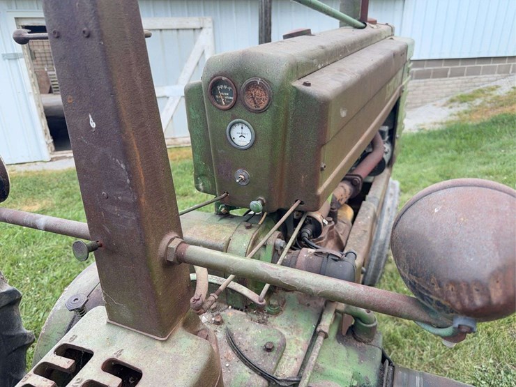 john-deere-b-image-35