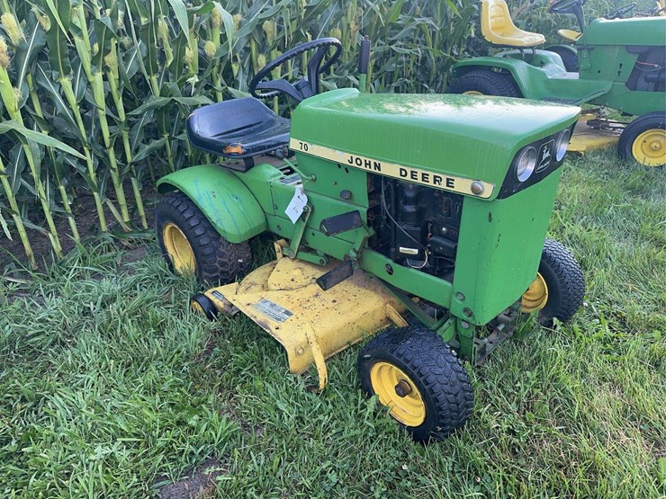 john-deere-70-image-3