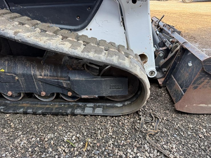 2020-bobcat-t76-image-14