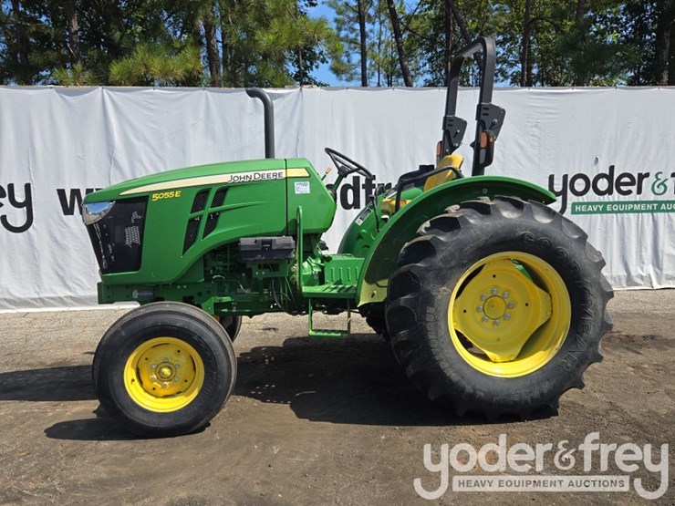 2016-john-deere-5055e-image-2