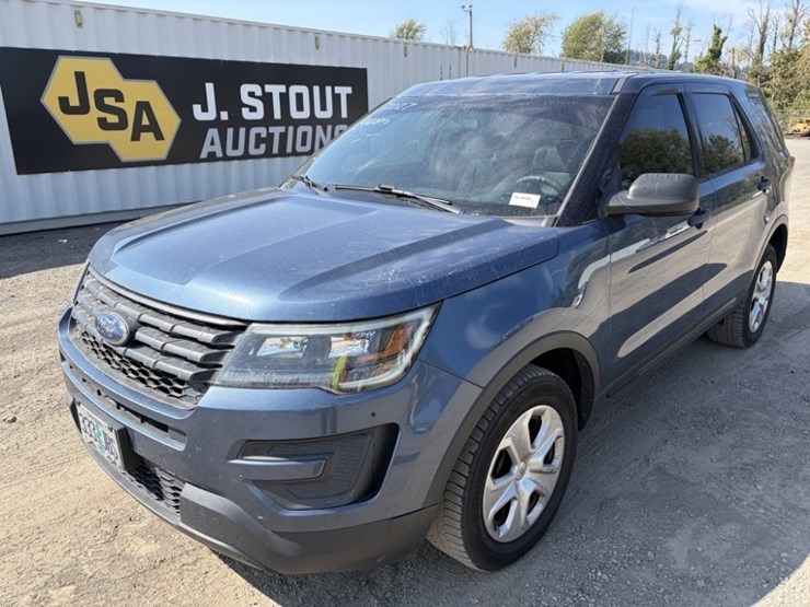 2017-ford-explorer-image-1