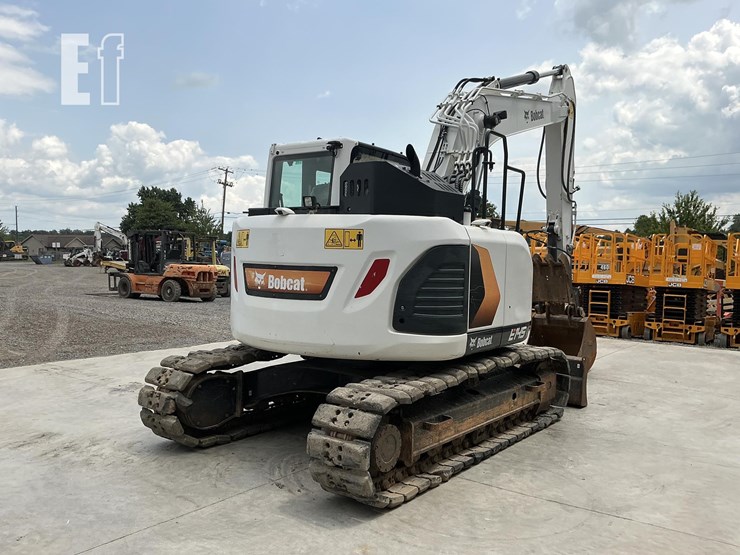2020-bobcat-e145-image-4