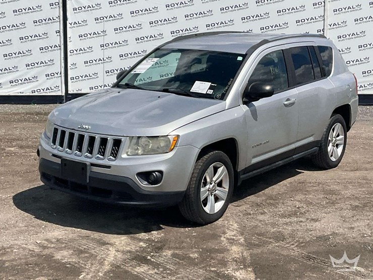 2013-jeep-compass-image-1