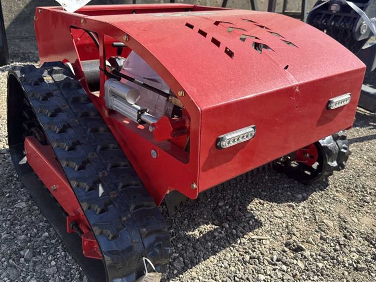 #33-•-remote-controlled-gas-lawn-mower---ft-800-image-1