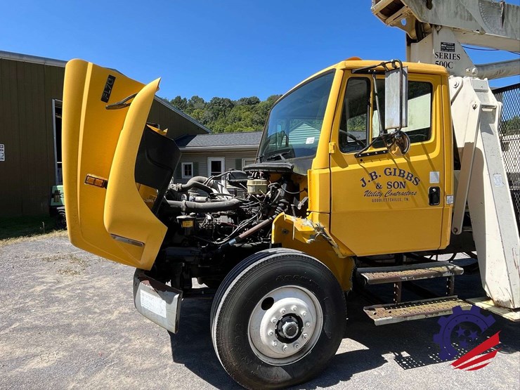 1999-freightliner-fl70-image-59