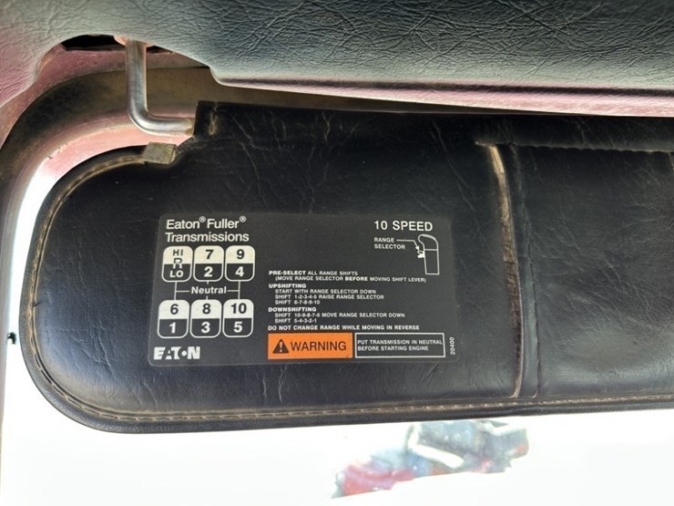 2015-western-star-4900sb-image-21