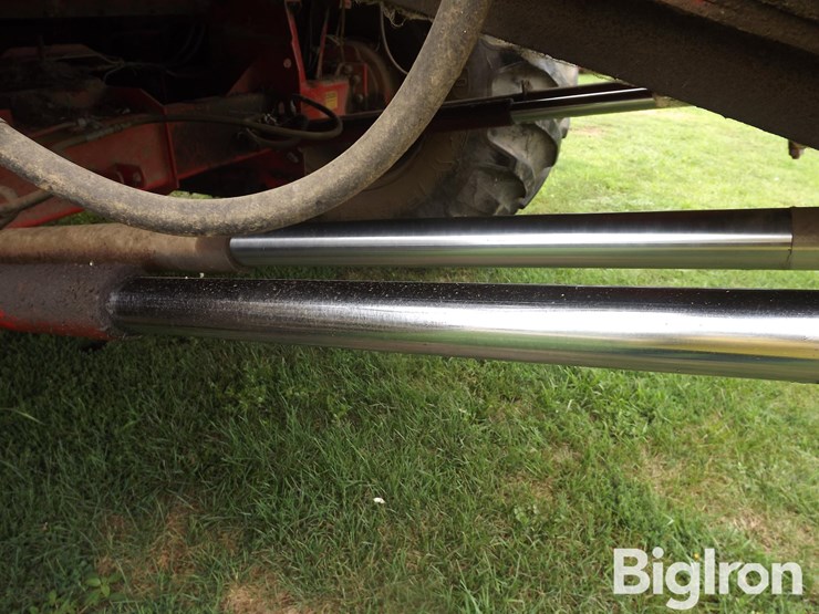 1981-massey-ferguson-860-image-16