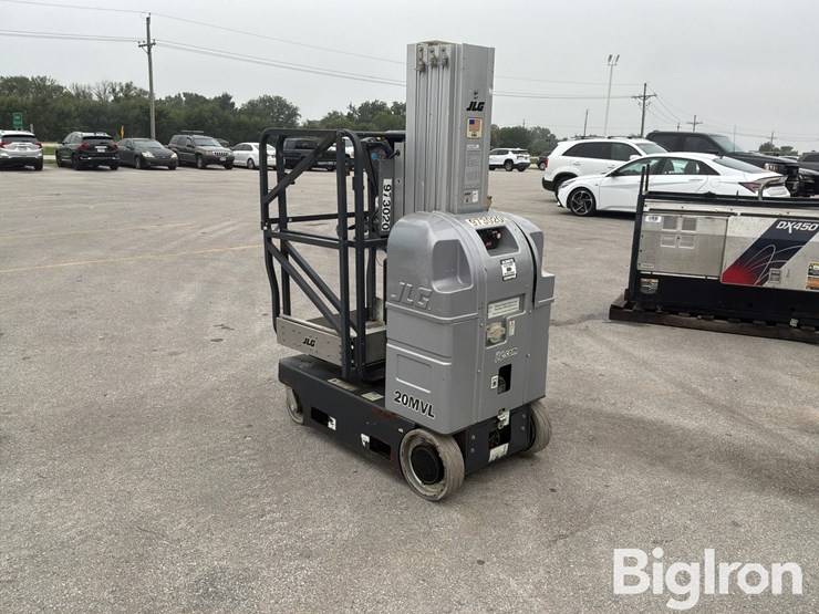 2017-jlg-20mvl-image-7
