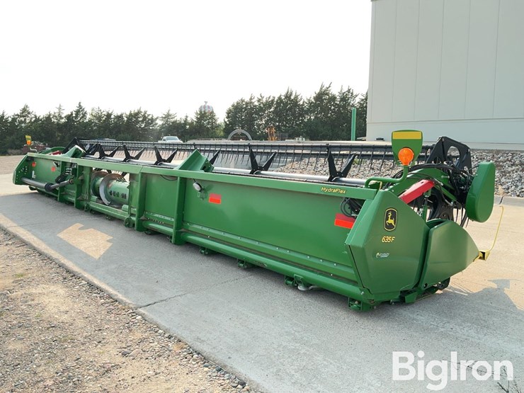 2017-john-deere-635f-image-5