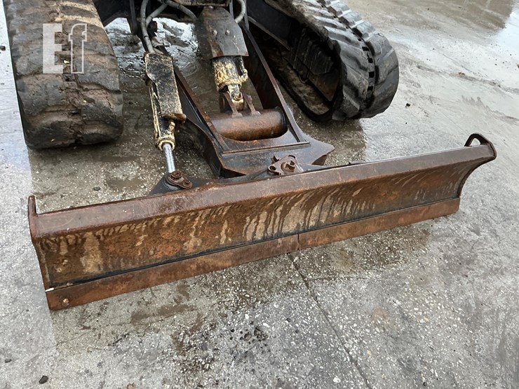 2018-kubota-kx057-4-image-12