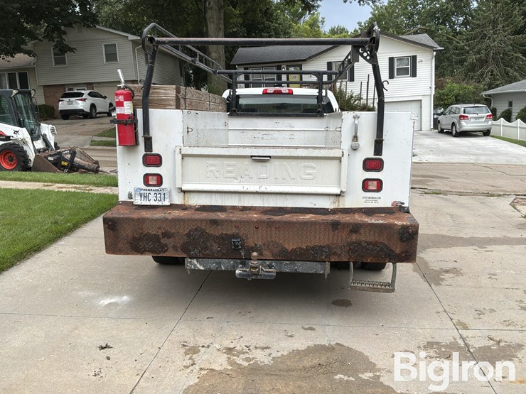 2016-chevrolet-silverado-3500-image-6