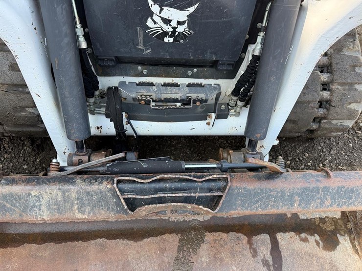 2020-bobcat-t76-image-10