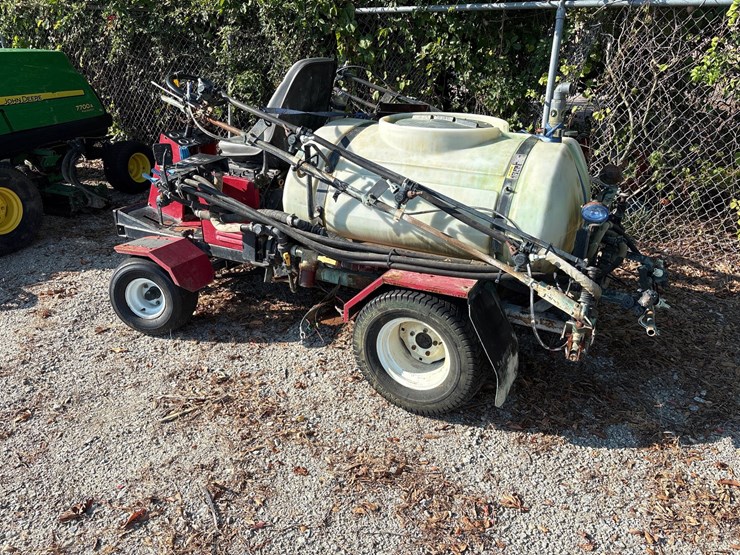 #1053-•-toro-1100-sprayer-image-3