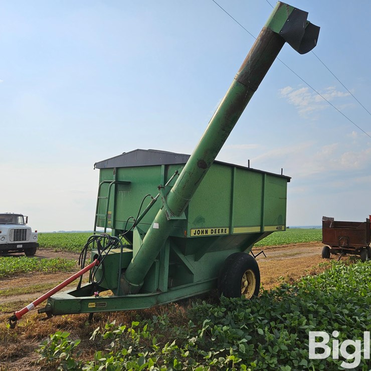 JOHN DEERE 400
