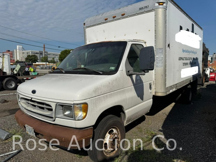 2000-ford-e350-image-2