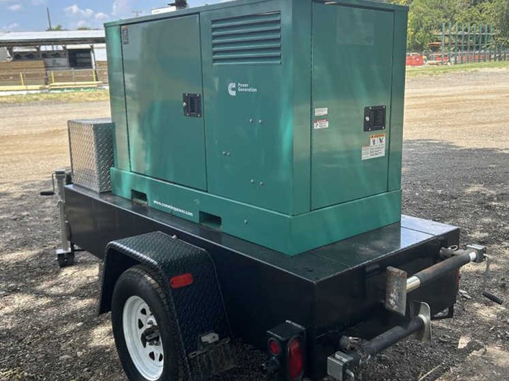 #203-•-cummings-power-diesel-generator-25kw-image-7