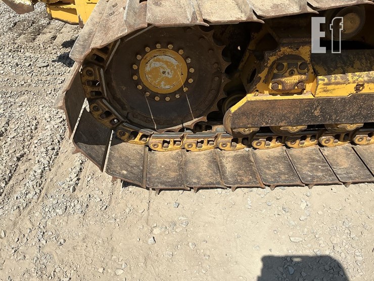2012-deere-700k-lgp-image-10