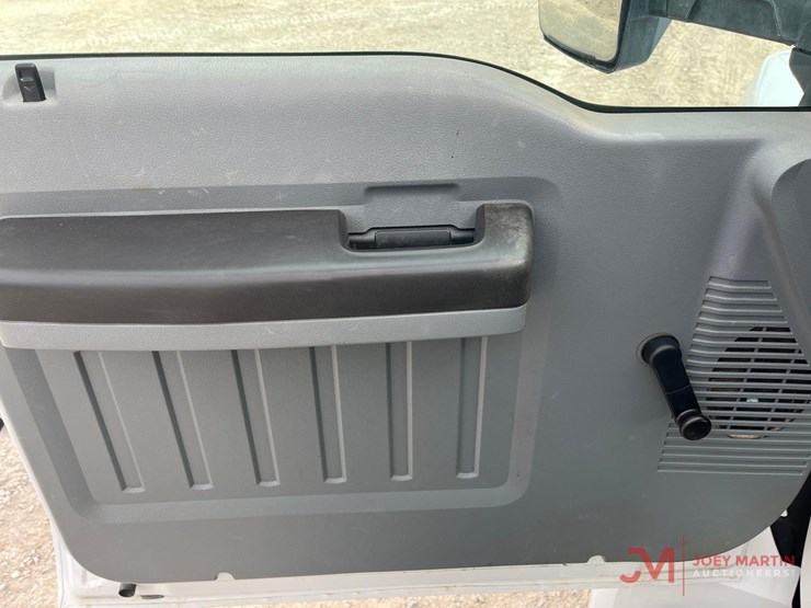 2017-ford-f650-image-14
