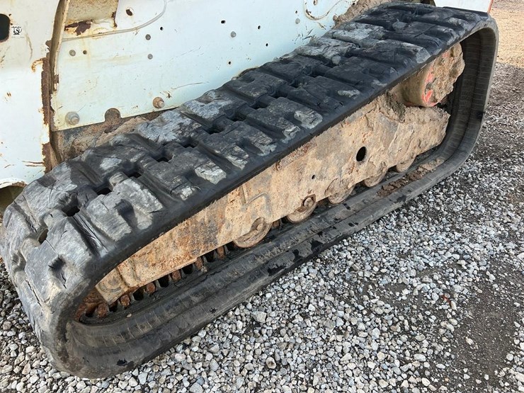 2014-bobcat-t750-image-11