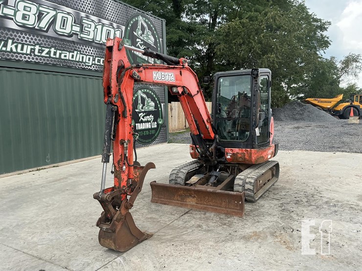 2014-kubota-kx040-4-image-8
