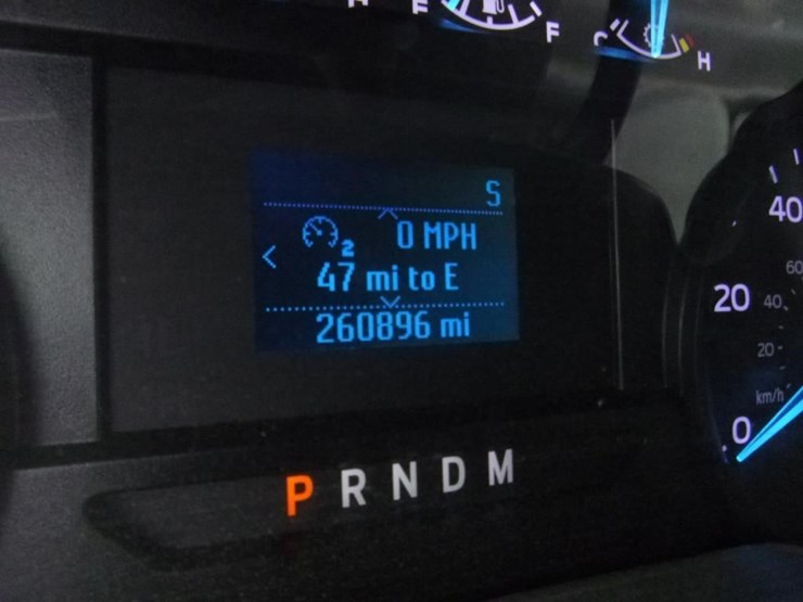 2021-ford-f350-image-14