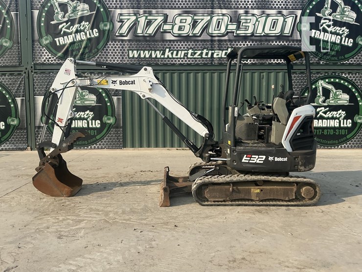 2018-bobcat-e32i-image-1