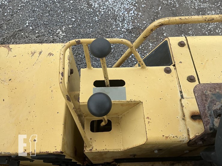 1994-caterpillar-939-image-15
