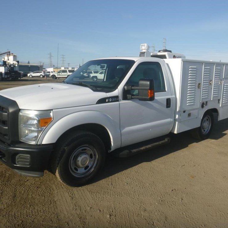 2015 FORD F350