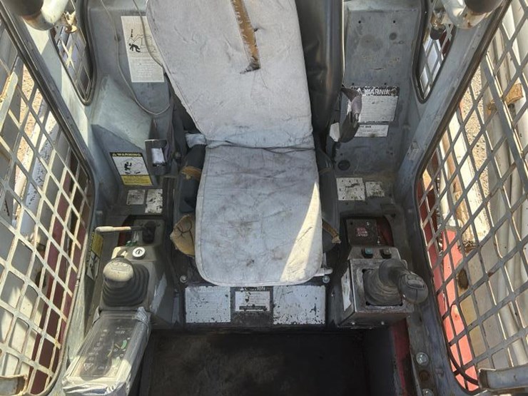 takeuchi-tl140-image-11