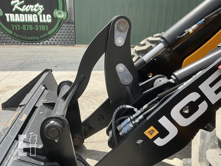 2024-jcb-407-image-11