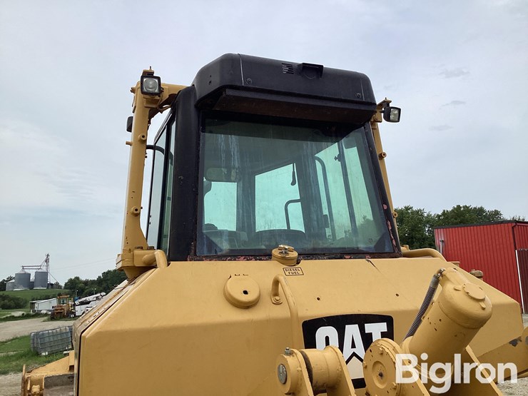 2017-caterpillar-d6n-xl-image-12