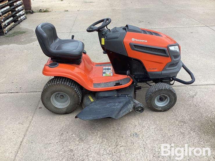 2012-husqvarna-yth20k46-image-4