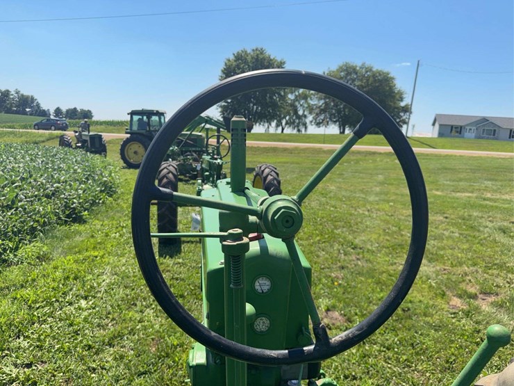 john-deere-b-image-30