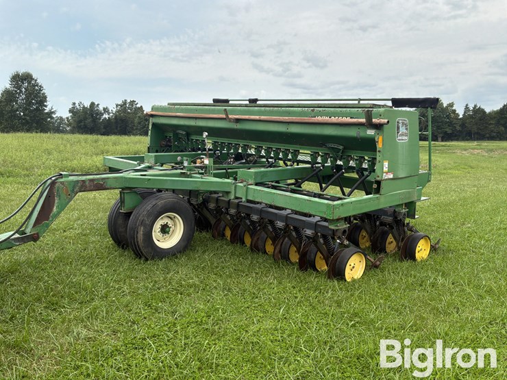 john-deere-750-image-1