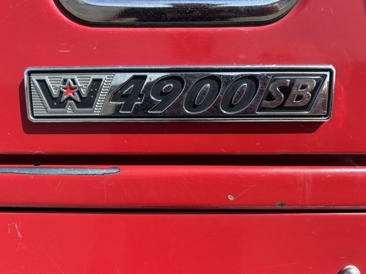 2015-western-star-4900sb-image-11