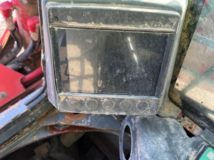 2021-takeuchi-tl12v2-image-15