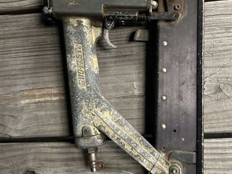 #15-•-duo-fast-brad-nailer-image-1