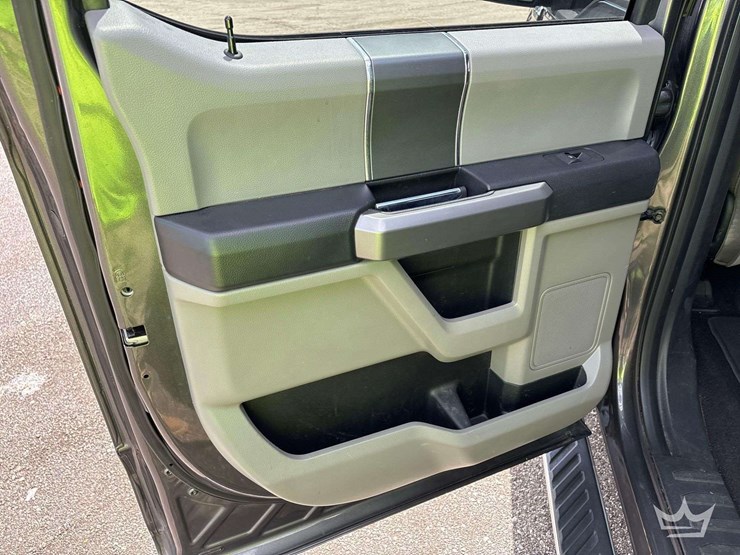 2018-ford-f150-image-18