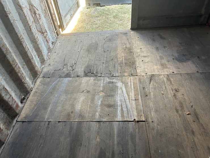 #12-•-20'-used-conex-shipping-container-image-12