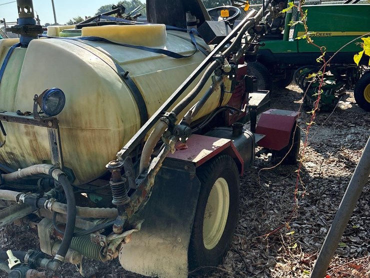 #1053-•-toro-1100-sprayer-image-5