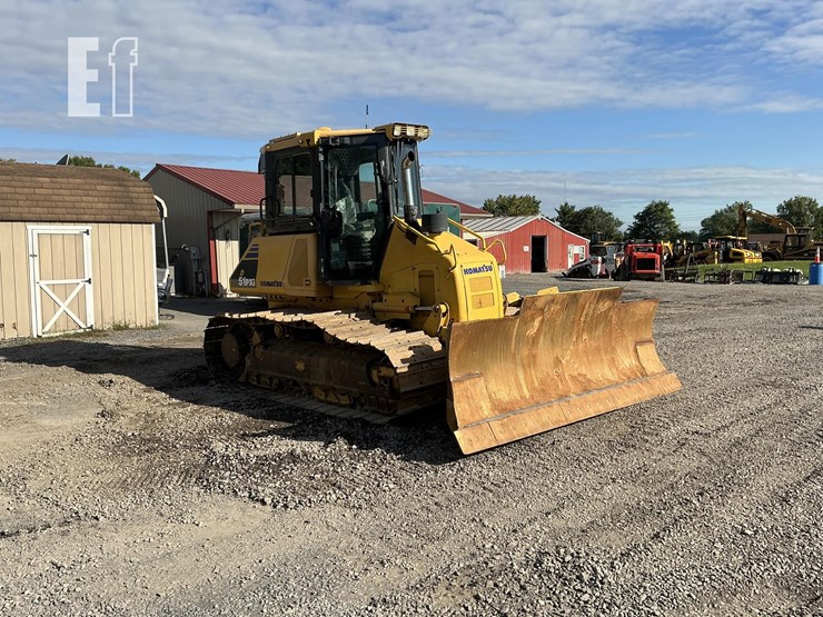 2014-komatsu-d51pxi-22-image-6