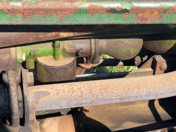 john-deere-b-image-41