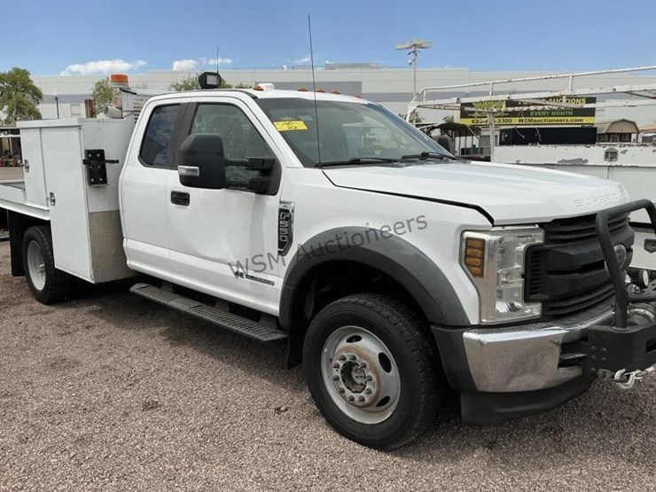 2019-ford-f550-image-3