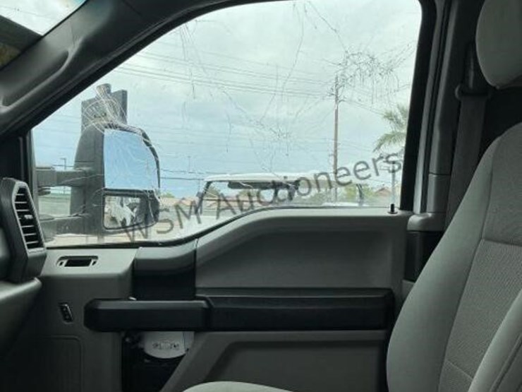 2019-ford-f550-image-26