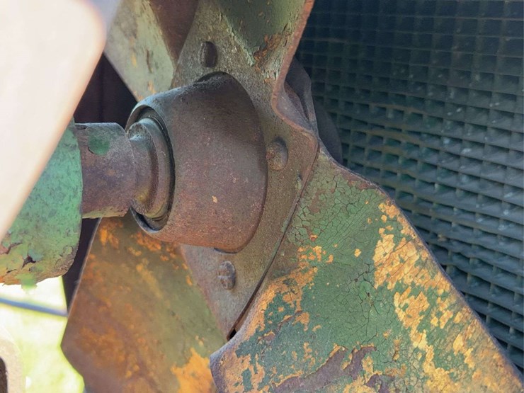 john-deere-b-image-40