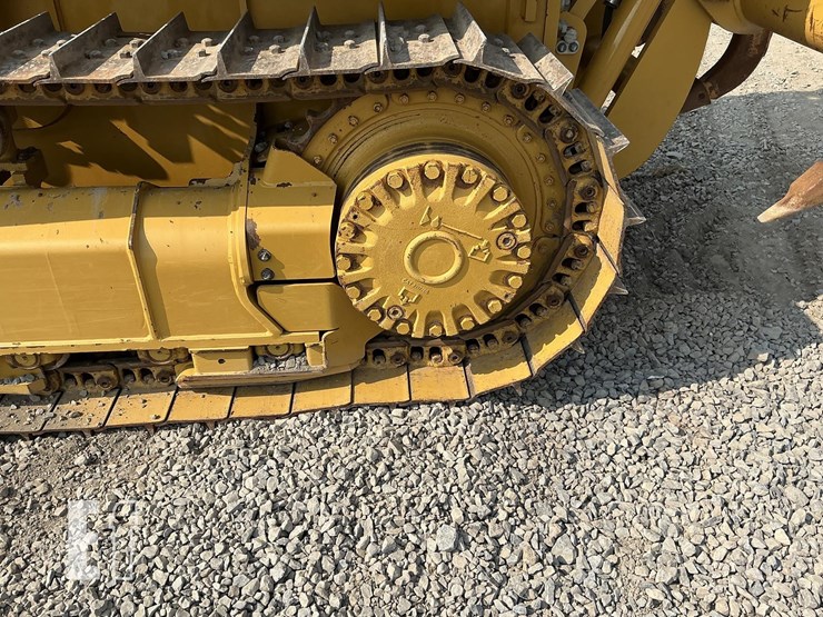 2023-caterpillar-d1-image-9
