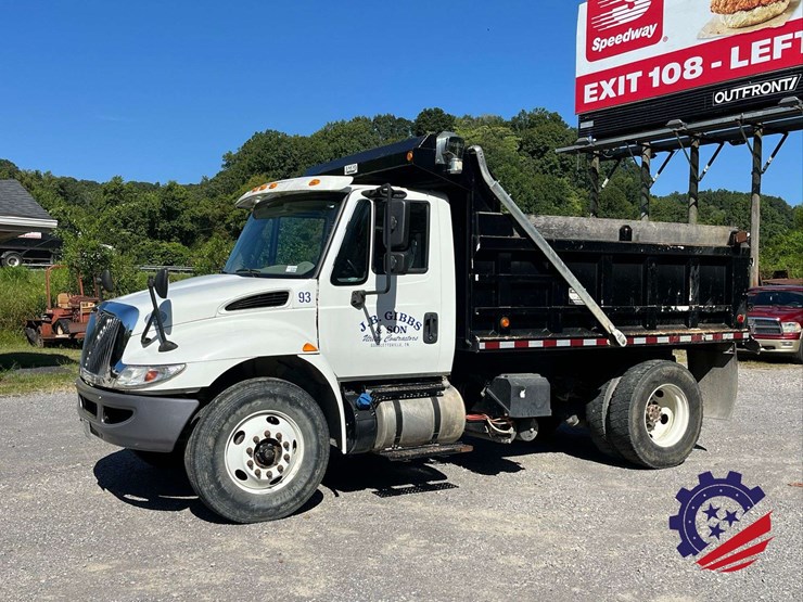 2018-international-4300-sba-image-1