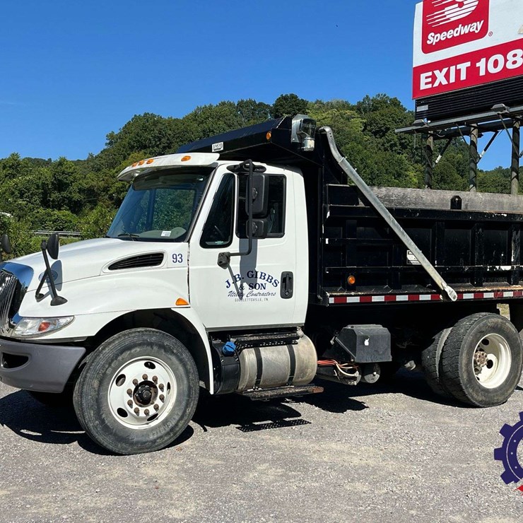 2018 INTERNATIONAL 4300 SBA
