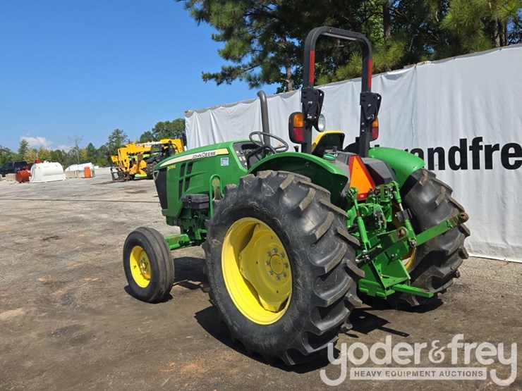 2016-john-deere-5055e-image-3