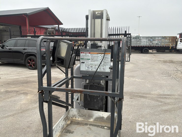 2017-jlg-20mvl-image-9